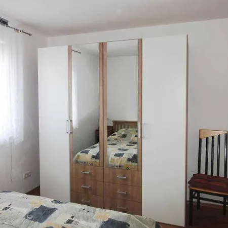 Kiebitz 8 - Zwischen Ostsee Und Einkaufsmoeglichkeiten