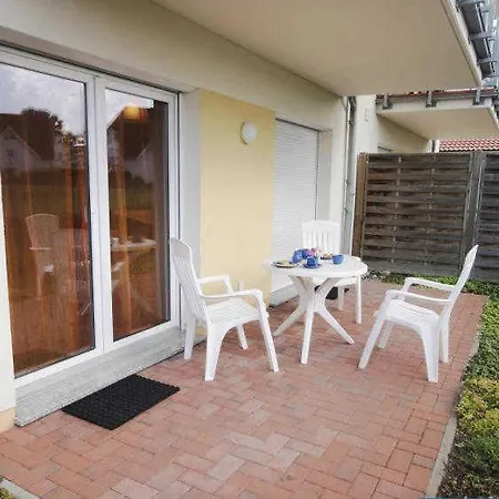 Kiebitz 8 - Zwischen Ostsee Und Einkaufsmoeglichkeiten